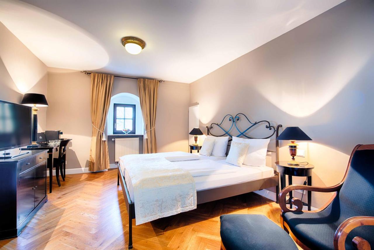 Hotel Schloss Lehen Bad Friedrichshall Exterior foto