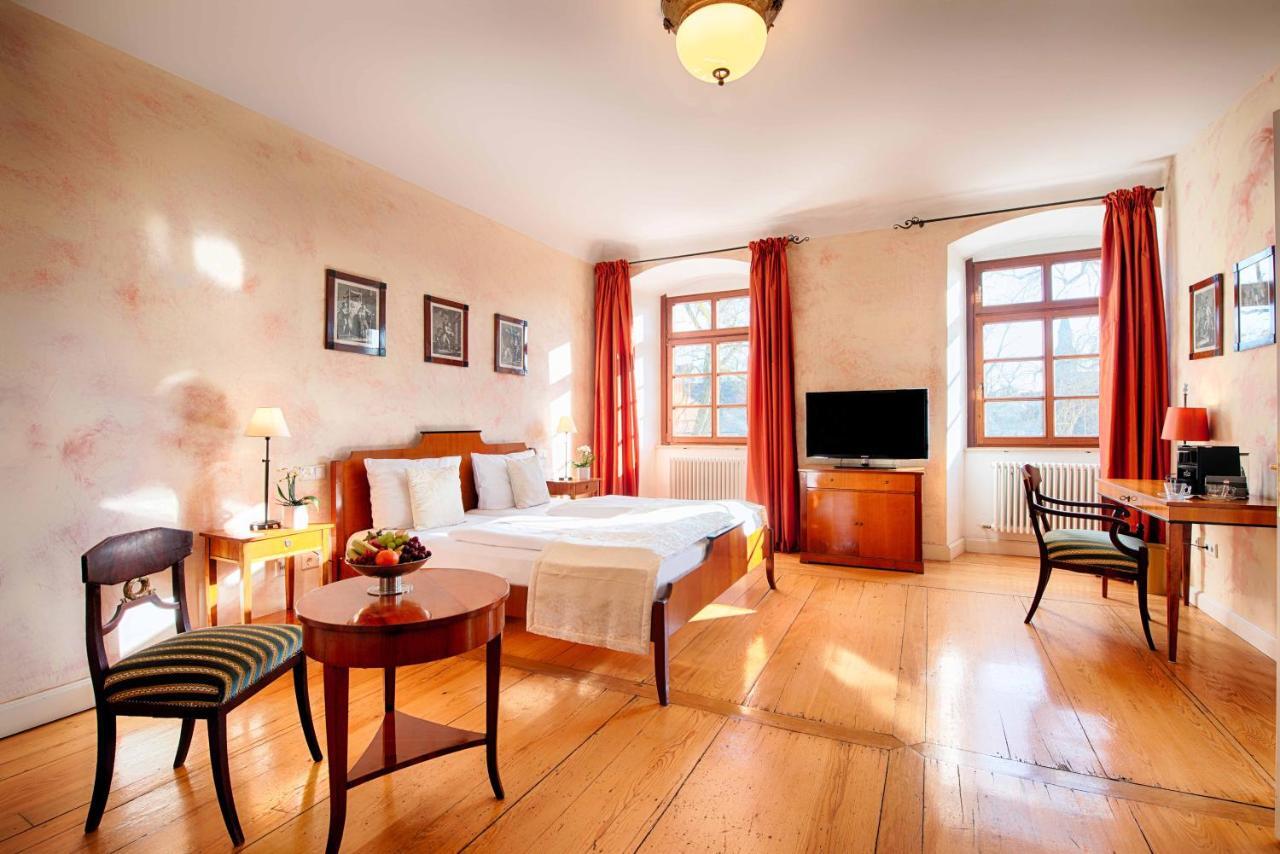Hotel Schloss Lehen Bad Friedrichshall Exterior foto